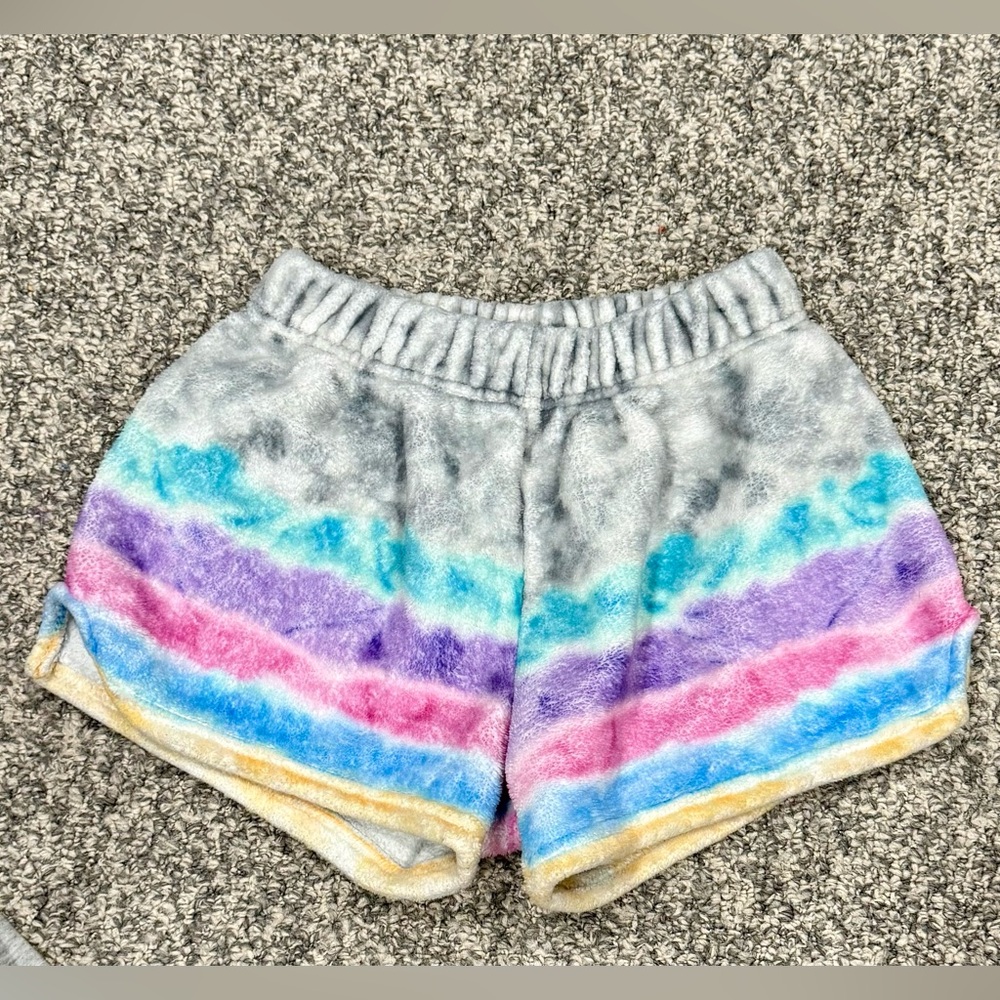 Girls plush lounge/pajama shorts. Barely worn, like new! With back pocket. 10/12
